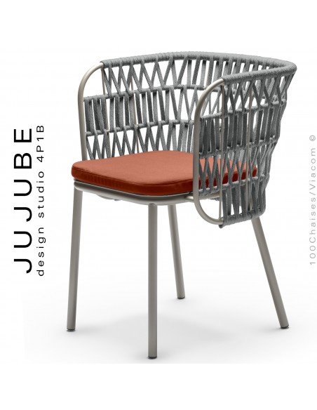 Fauteuil confort pour terrasse extérieur JUJUBE, structure acier peint sable avec coussin rouge, tressé corde argent.