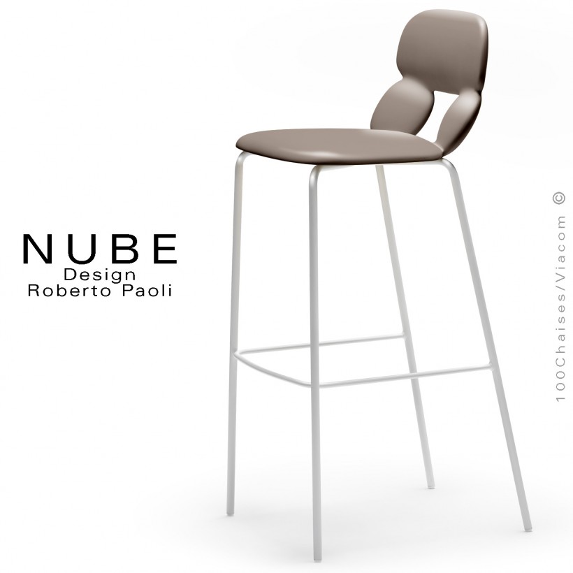 Tabouret de bar design NUBE, piétement acier peint blanc avec repose pieds, assise coque plastique souple couleur sable.