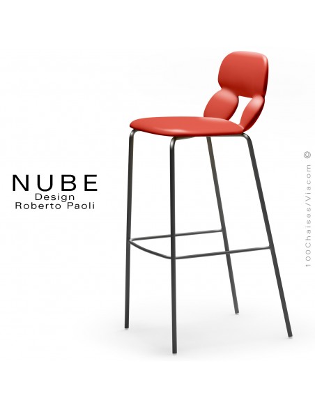 Tabouret de bar design NUBE, piétement acier peint noir avec repose pieds, assise coque plastique souple couleur rouge.