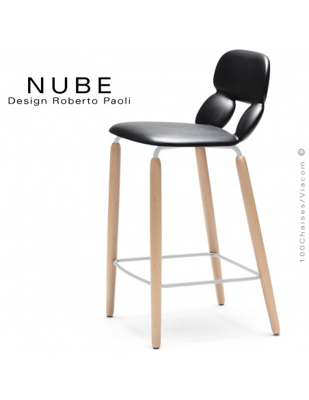 Tabouret de cuisine design NUBE, piétement bois vernis naturel et structure blanche avec repose pieds, assise plastique noire