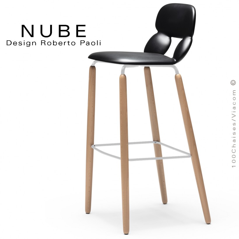 Tabouret de bar ou domestique NUBE, piétement bois, structure blanche avec repose pieds, assise coque plastique noir.