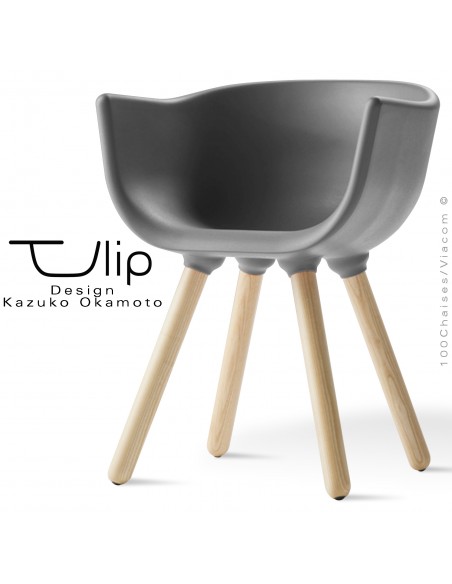 Fauteuil chic et tendance design TULIPE-SMALL coque plastique souple effet "Peached" gris, piétement bois massif de Frêne.