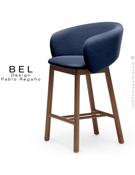 Tabouret de cuisine confort BEL, piétement bois massif de Frêne noyer, assise habillage tissu bouclé bleu marine.