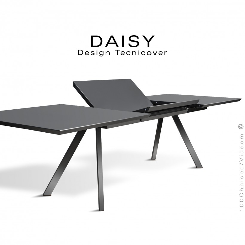 Table rectangulaire avec rallonge ouverte DAISY, pour milieu domestique en extérieur, structure acier peint noir.