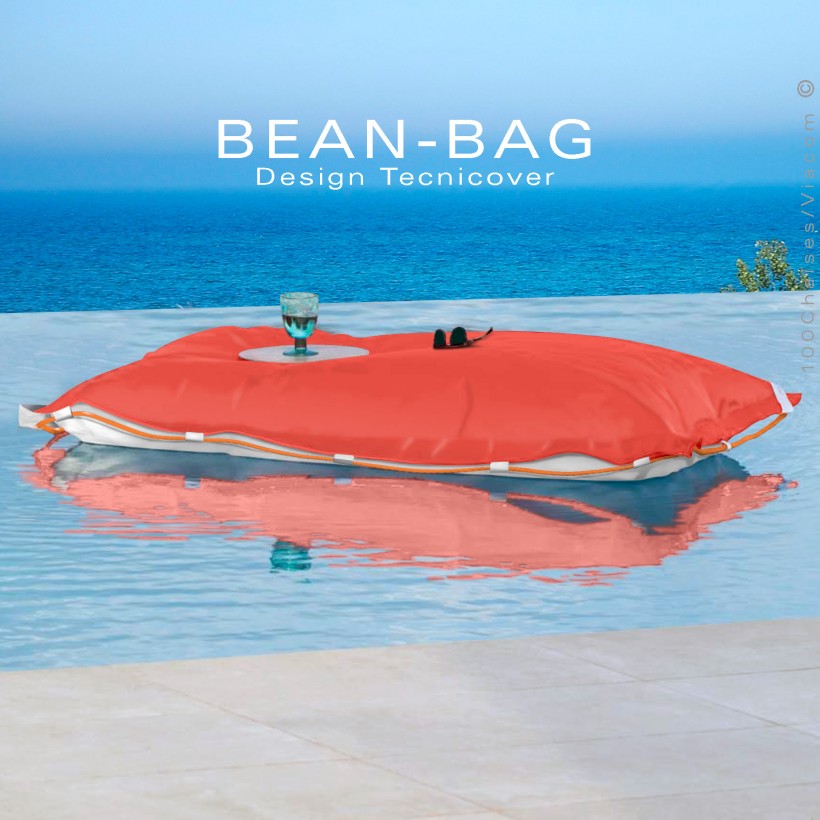 Pouf ou coussin géant XXL flottant pour piscine BEAN-BAG, billes de polystyrène, housse couleur orange avec corde.