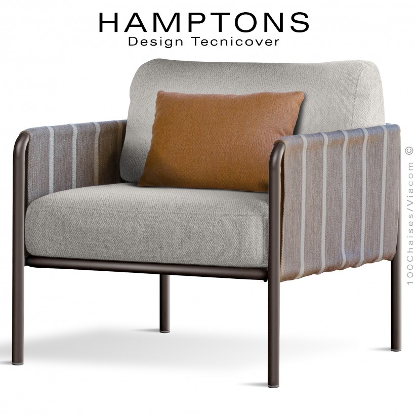 Fauteuil lounge d'extérieur HAMPTON, structure acier peint bronze, assise coussins tissu couleur crème + orange.