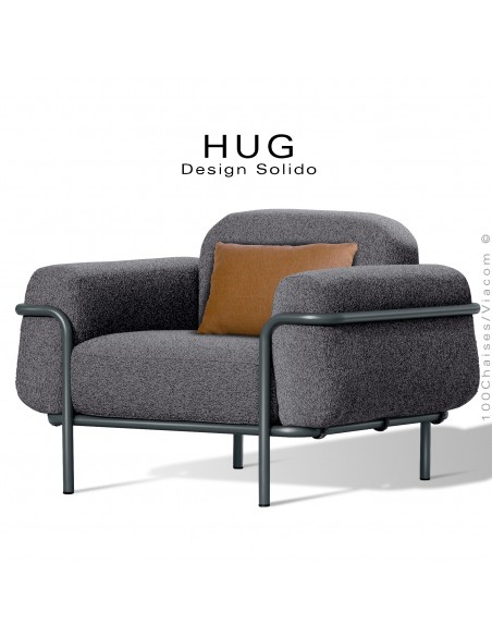 Fauteuil lounge d'extérieur HUG, structure acier peint anthracite, assise coussin habillage tissu gris foncé + orange.