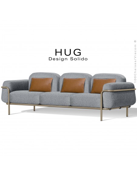 Canapé d'extérieur HUG, structure acier peint beige, assise 6 coussins habillage tissu argent avec accoudoirs +3 coussins.