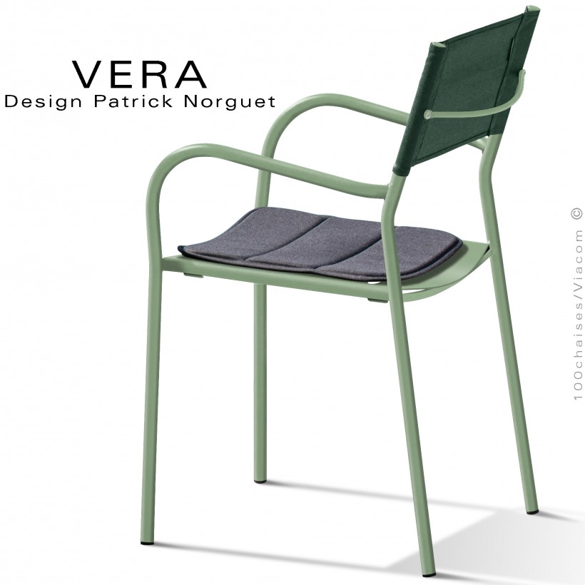 Fauteuil repas d'extérieur VERA, structure acier galvanisé peint vert pistache, dossier vert sapin ocre, coussin anthracite.