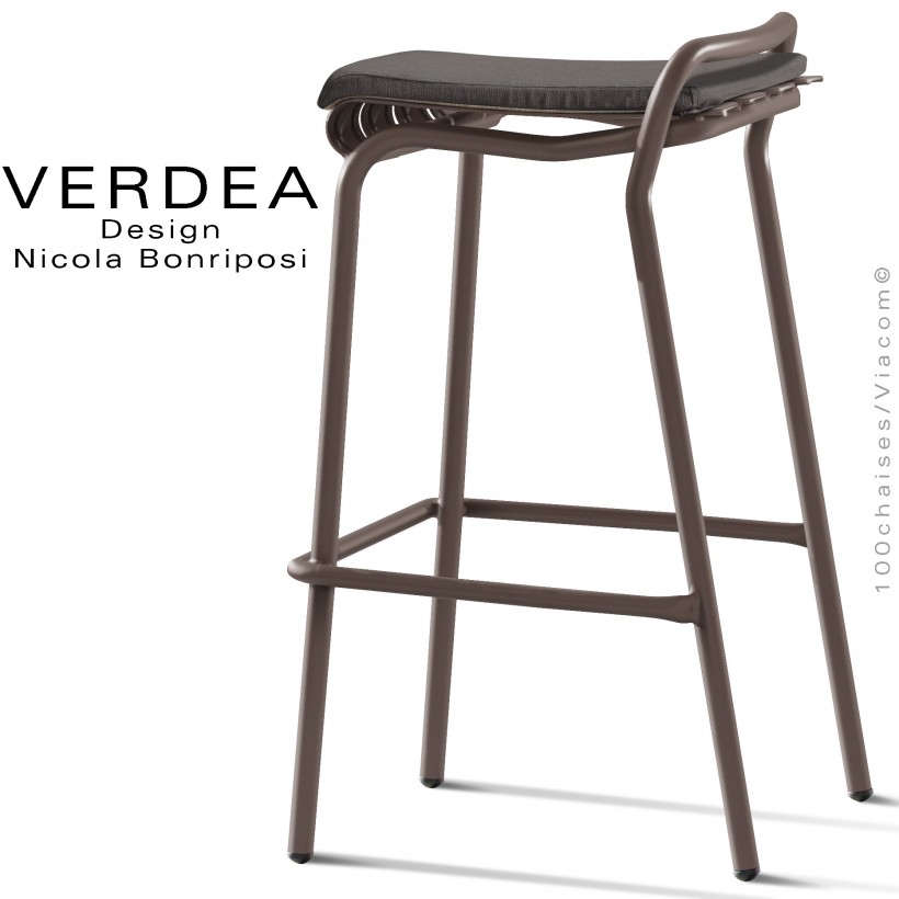 Tabouret de bar d'extérieur VERDEA, structure aluminium peint bronze, assise coussin couleur gris foncé.