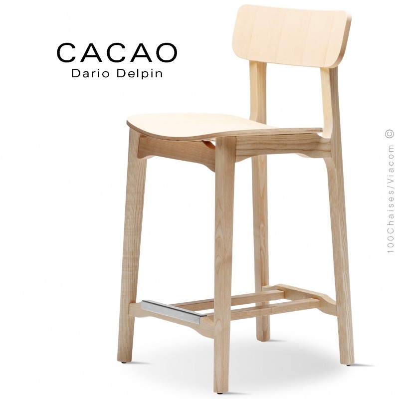 Tabouret de cuisine design CACAO-LSG65, structure et assise bois massif de frêne, finition vernis naturel.