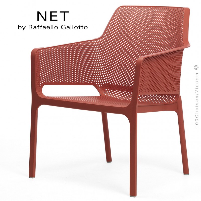 Fauteuil lounge NET relax, structure et assise plastique couleur rouge.