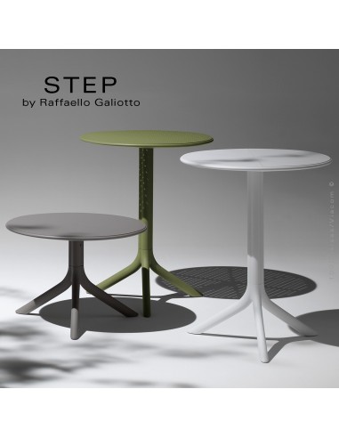 Table design pour terrasse SPRITZ, plateau rond plastique plein, piétement  colonne centrale terminaison trois branches plastique