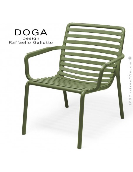 Fauteuil lounge design DOGA relax, structure et assise plastique monobloc couleur vert agave.