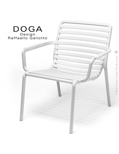 Fauteuil lounge design DOGA relax, structure et assise plastique monobloc couleur blanc.