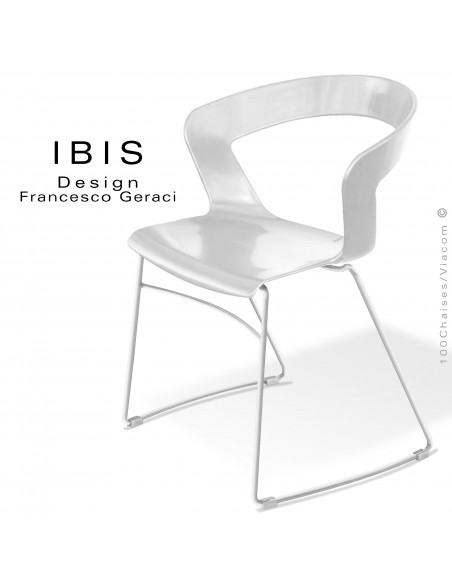 Chaise design IBIS, assise plastique blanc, piétement type luge peint blanc.