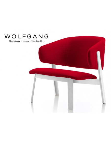 WOLFGANG lounge white, fauteuil design bois, assise capitonnée rouge.